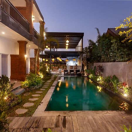 Sujiwa Ubud Hotel & Villa Extérieur photo